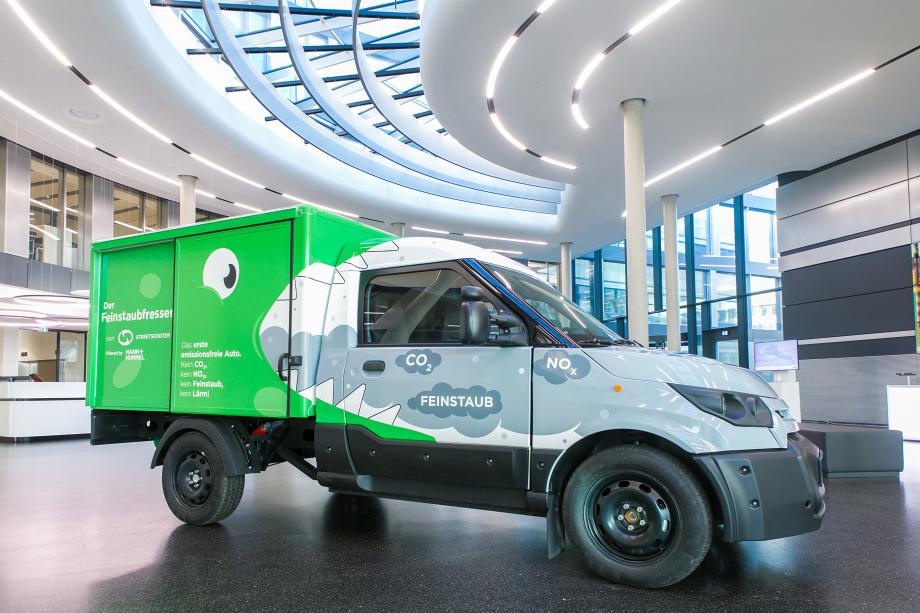 El Grupo Deutsche Post DHL, StreetScooter y MANN+HUMMEL presentan el primer vehículo neutro en emisiones del mundo